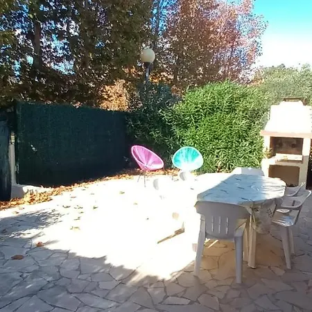 Le Lagon Maison Avec Immense Terrasse - Piscine Partagee Et A 300 M *